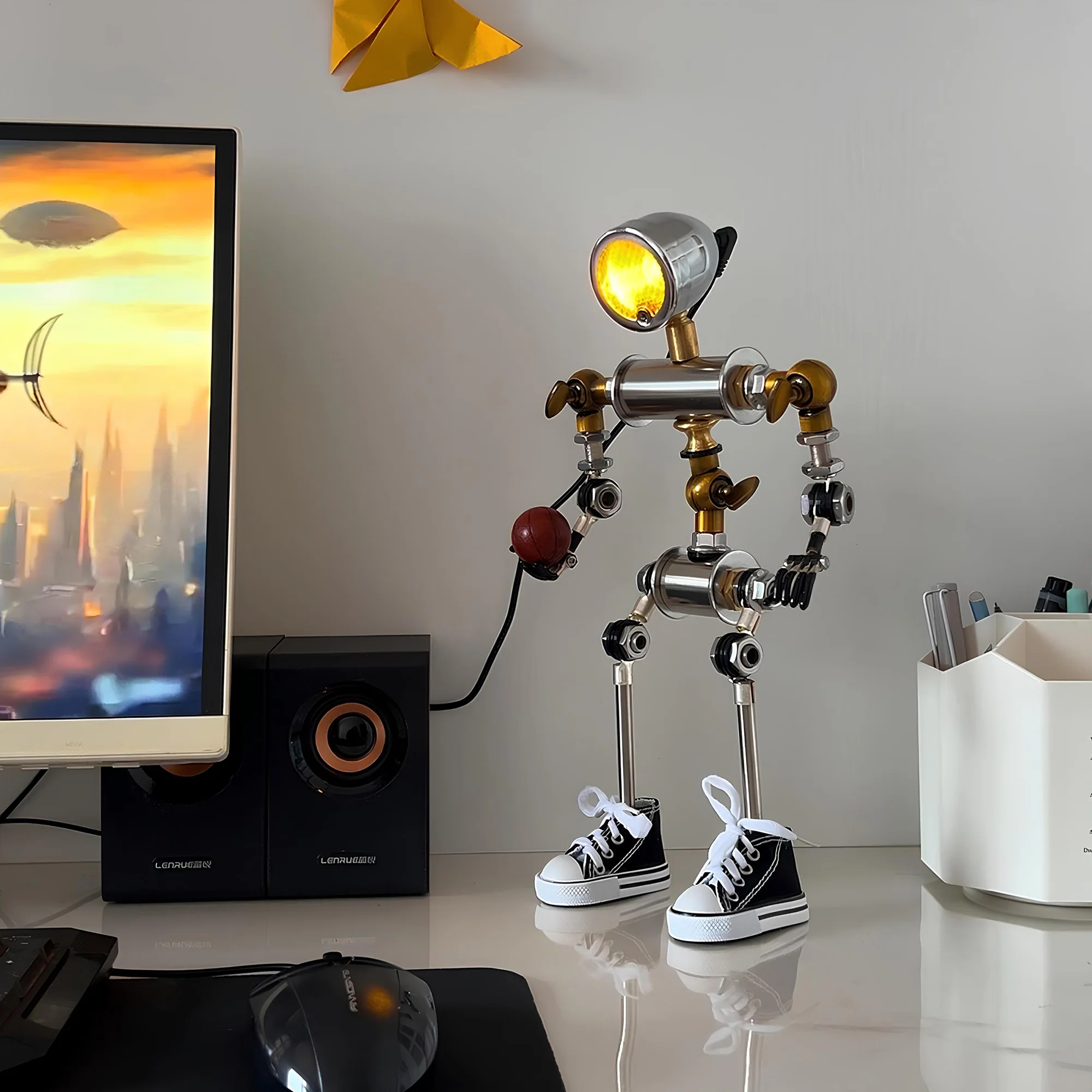 HD-19, 14''H, Robot-Shaped Cyberpunk Table Lamp Decor - Image 4