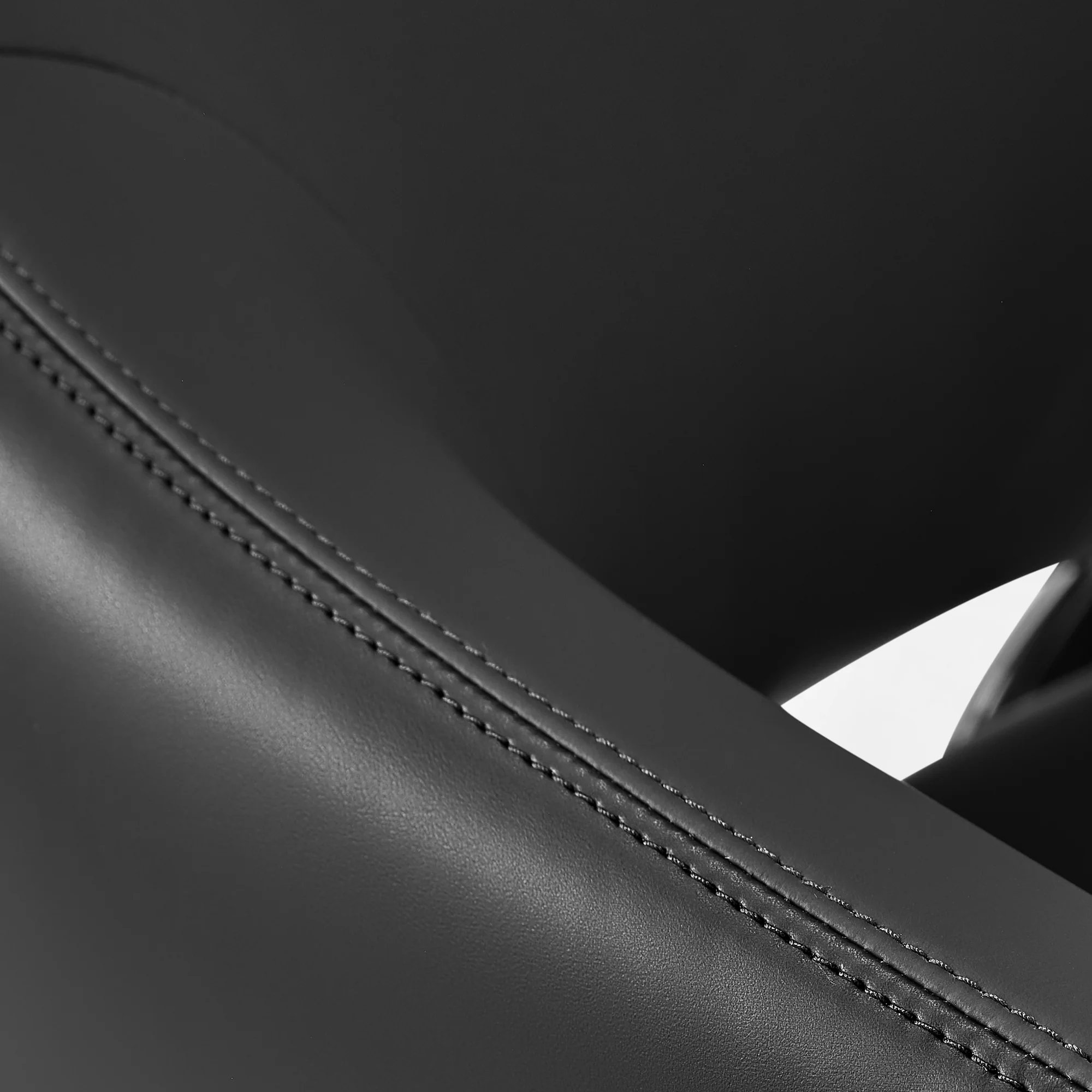 Serene Ella, Napa Leather Executive Chair - Image 27