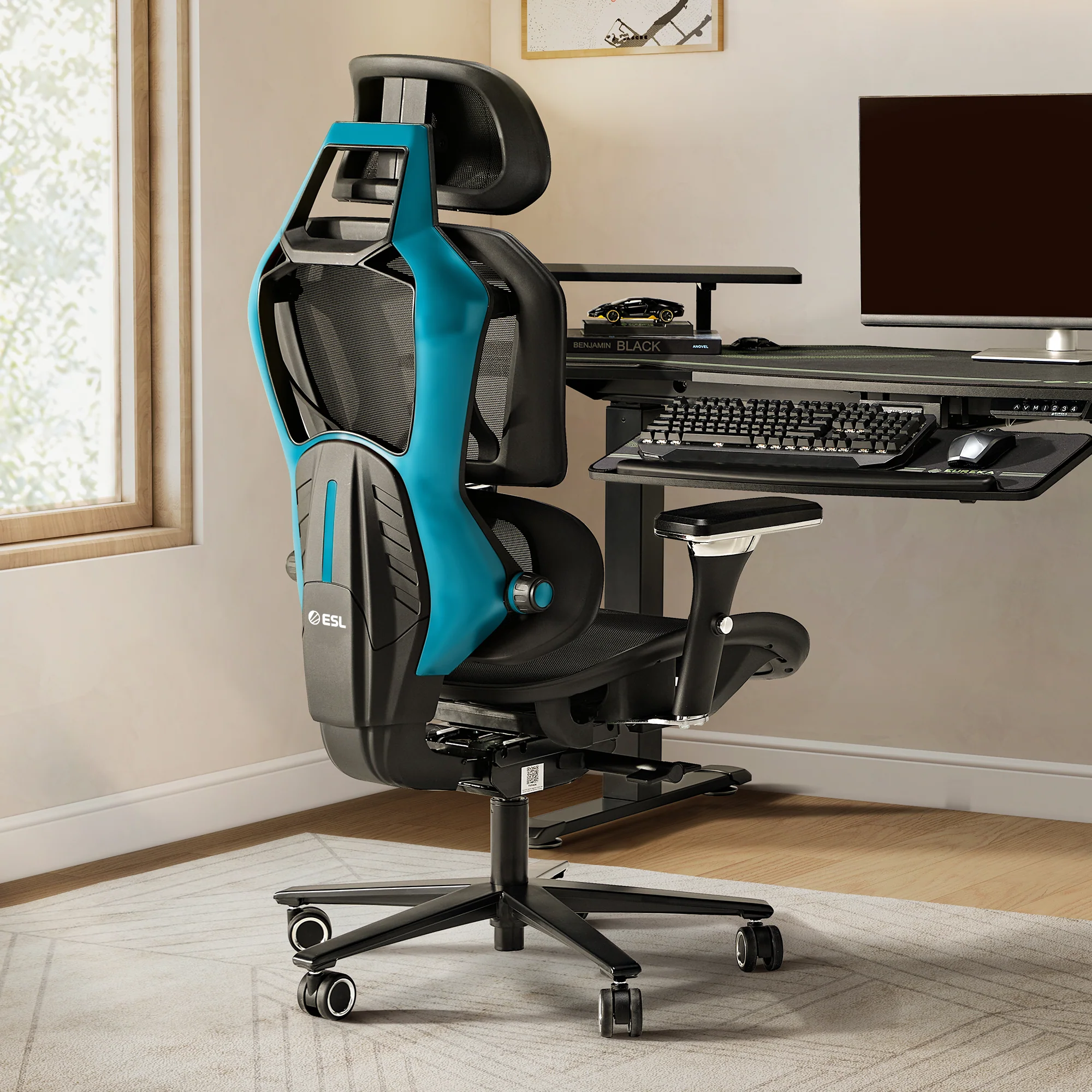 Typhon Hybrid Ergonomic Gaming Chair - Image 15